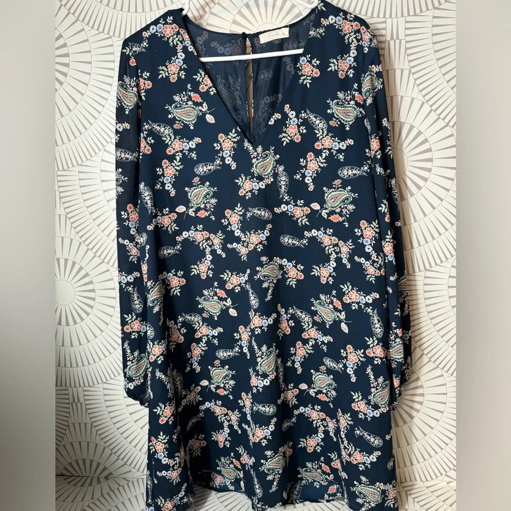 LUSH Woman’s Dress Navy Lined VNeck Keyhole in back Slit Down the‎ Arm Large
